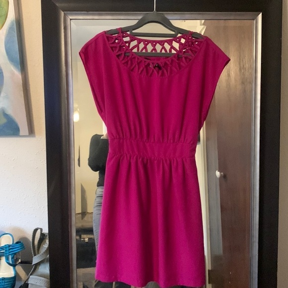 Forever 21 woman’s dress. Magenta size small. - Picture 1 of 7